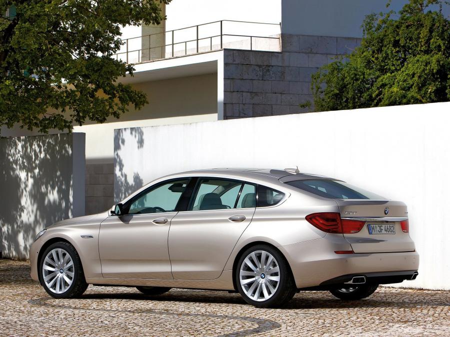  BMW 550i Gran Turismo 2009 года  (фото 8 из 22)